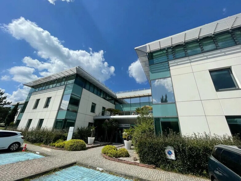 Bureau dans Mérignac à louer - Photo de l’immeuble – Image 2 sur 24