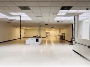3401 Winona Ave, Burbank, CA à louer Photo intérieure– Image 2 sur 5