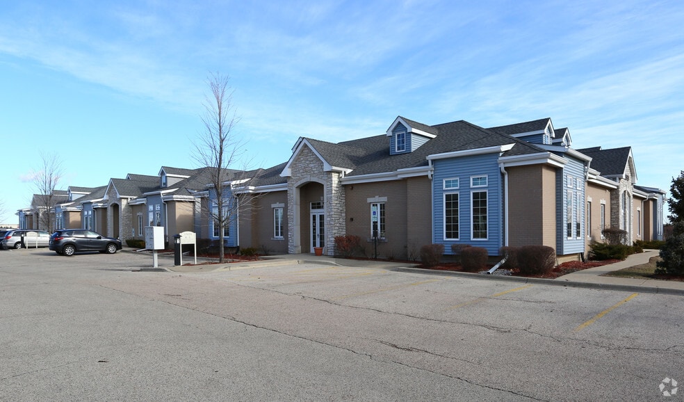 2550 Compass Rd, Glenview, IL à vendre - Photo de l’immeuble – Image 2 sur 14