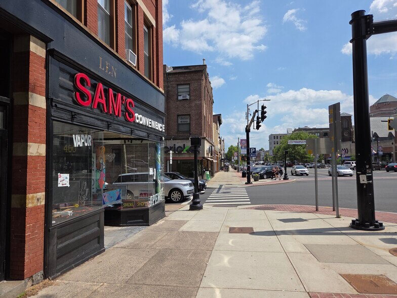 460-470 Main St, Middletown, CT à louer - Photo de l’immeuble – Image 3 sur 7
