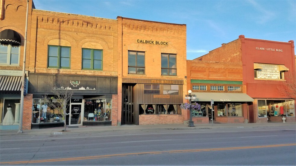 221 Main St, Kalispell, MT à louer - Photo de l’immeuble – Image 2 sur 2