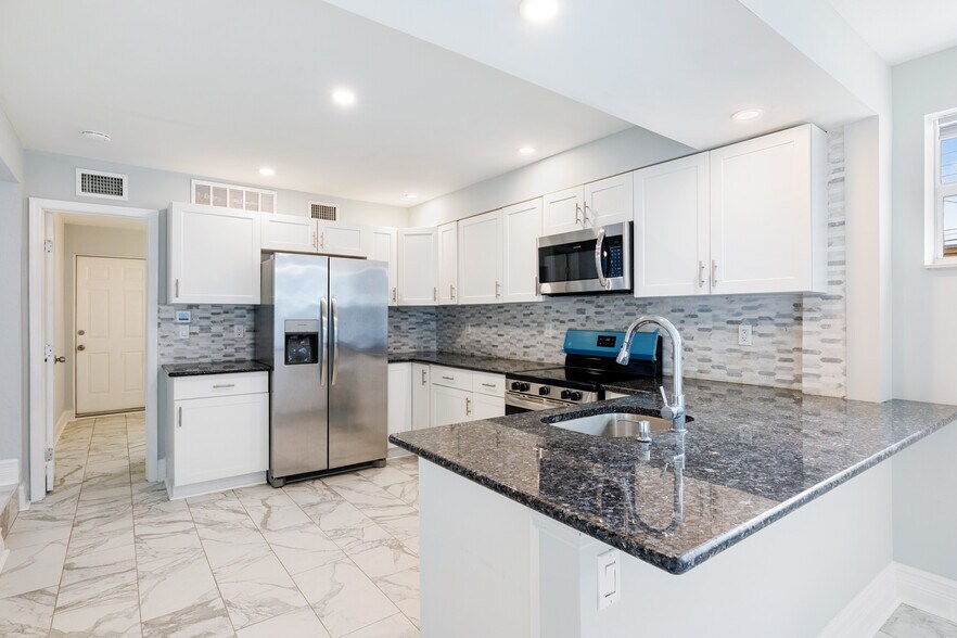 112 Milton St, Lantana, FL à vendre - Photo de l’immeuble – Image 2 sur 27