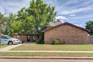 Plus de détails pour 2305 76th St, Lubbock, TX - Logement à vendre