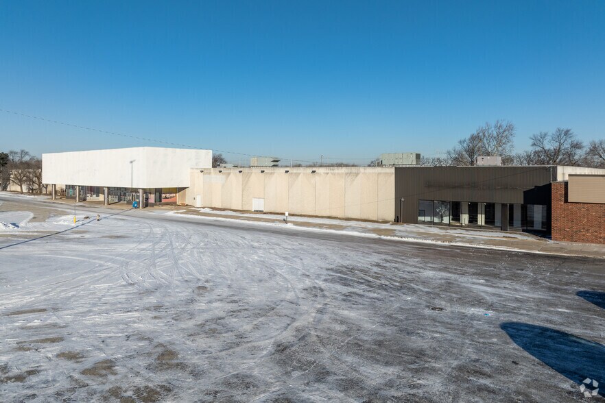430 W Ridge Rd, Griffith, IN à louer - Photo de l’immeuble – Image 2 sur 4