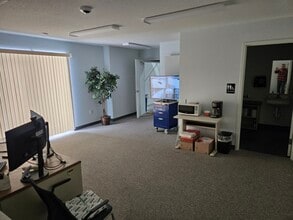 6024 Highview Dr, Fort Wayne, IN à louer Photo intérieure– Image 2 sur 4