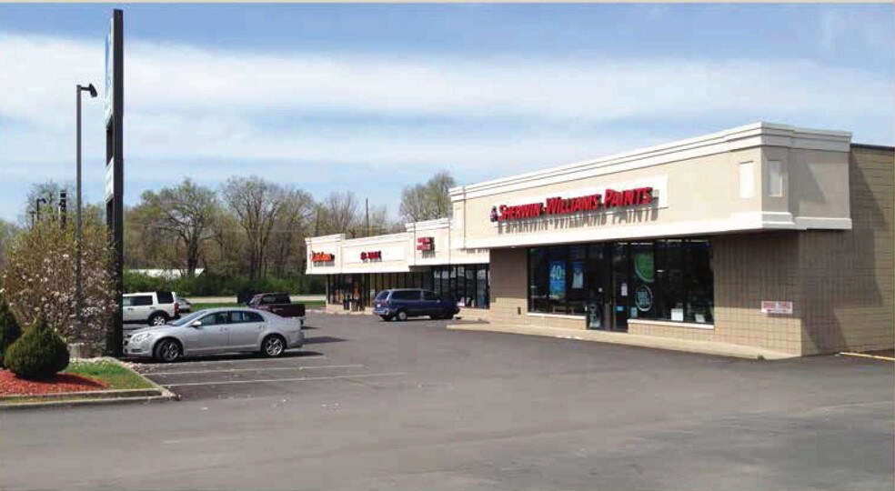 91-99 Crossfield Ct, Versailles, KY à louer - Photo de l’immeuble – Image 2 sur 2