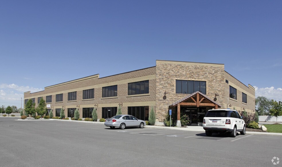 803 N 1250 W, Centerville, UT à louer - Photo principale – Image 1 sur 5