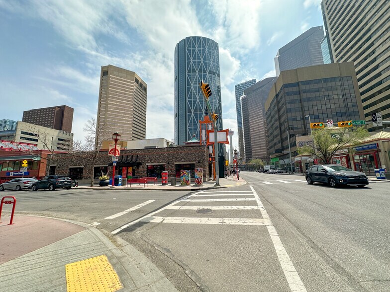 103 3rd Ave SE, Calgary, AB à louer - Photo de l’immeuble – Image 3 sur 7