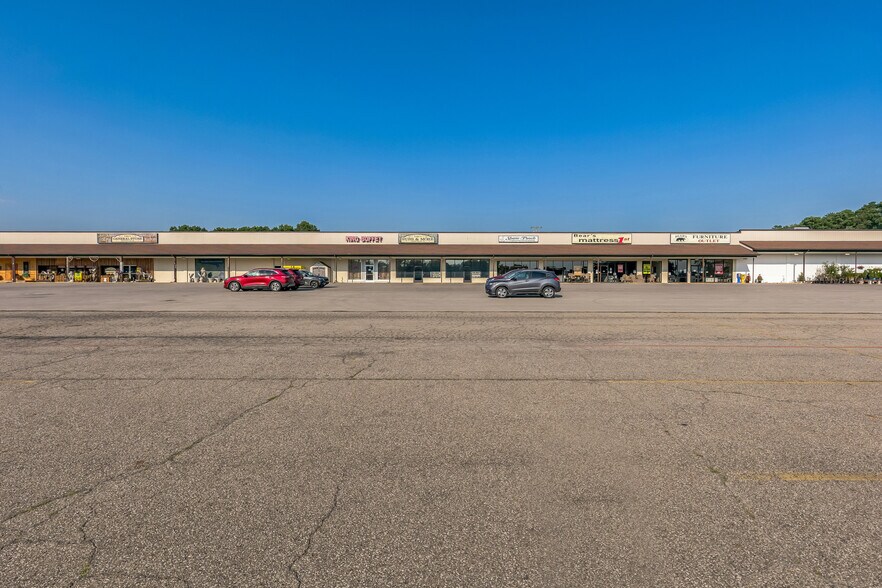 100 Hadley Rd, Greenville, PA à vendre - Photo de l’immeuble – Image 3 sur 4