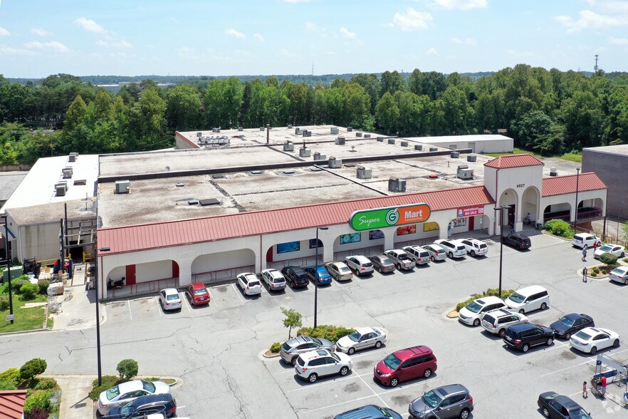4927 W Market St, Greensboro, NC à vendre - Photo principale – Image 2 sur 6