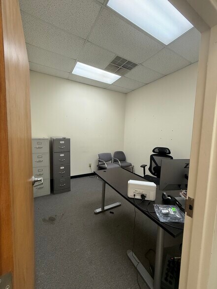 9415 Atlee Commerce Blvd, Ashland, VA à louer - Photo intérieure – Image 2 sur 6