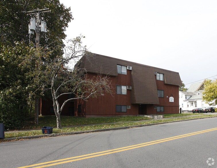 1313 Butternut St, Syracuse, NY à vendre - Photo de l’immeuble – Image 2 sur 2