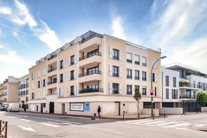 21 Avenue Du Général De Gaulle, Maisons-Laffitte à louer - Photo de l’immeuble – Image 2 sur 4