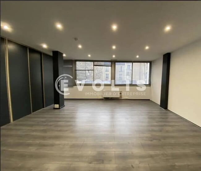 Plus de détails pour Bureau à louer