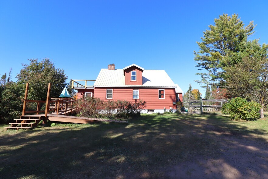 85780 Smith Dr, Herbster, WI à vendre - Photo de l’immeuble – Image 2 sur 13
