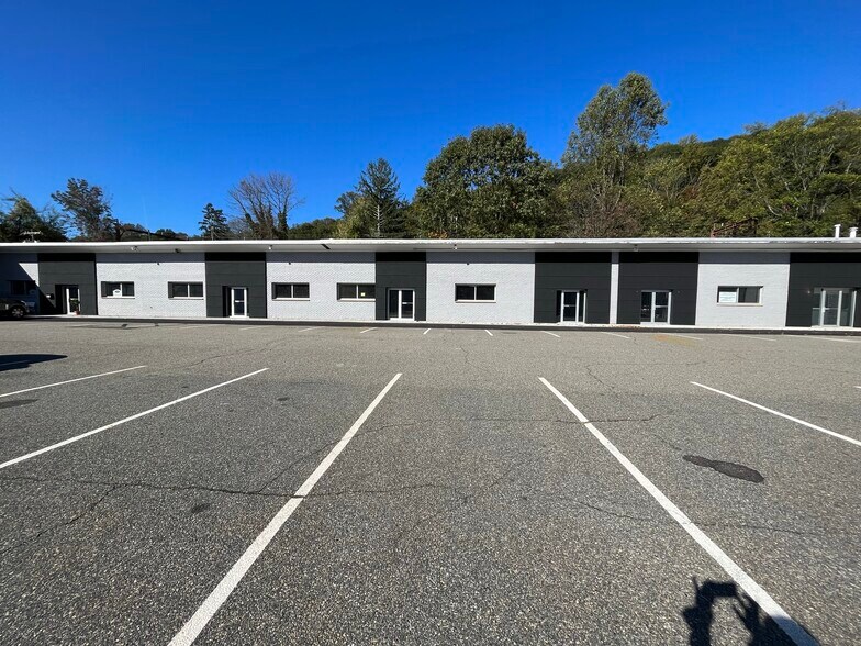 451 E Main St, Denville, NJ à louer - Photo principale – Image 2 sur 5