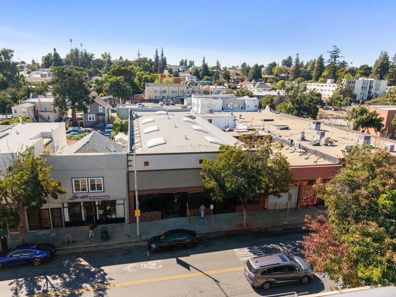 3439-3443 Fruitvale Ave, Oakland, CA à vendre - Photo de l’immeuble – Image 3 sur 19