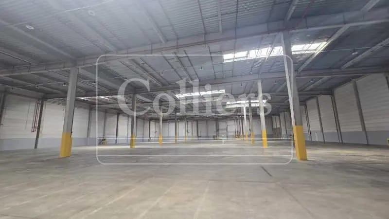 Industriel/Logistique dans Miramas à louer Photo intérieure– Image 1 sur 6