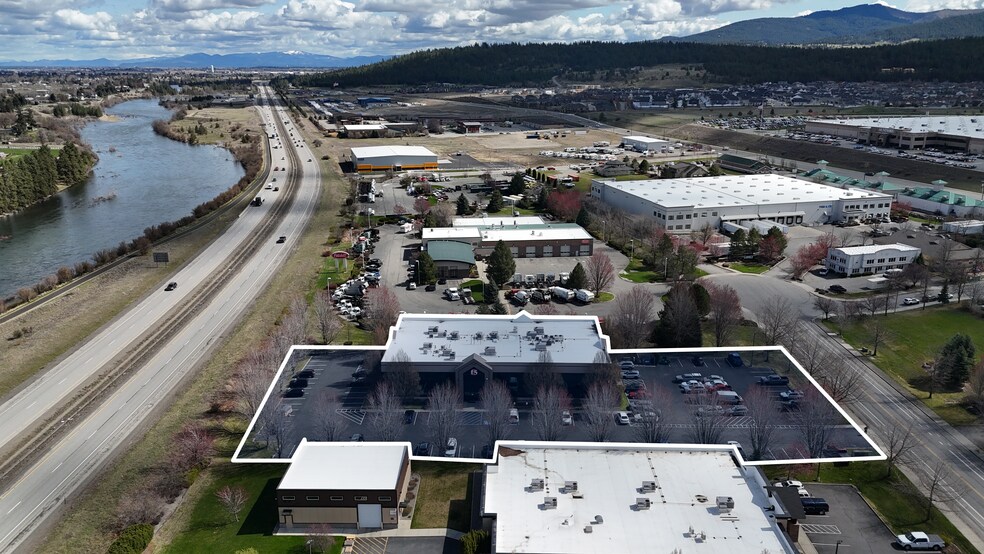 23321 E Knox Ave, Liberty Lake, WA à louer - Photo de l’immeuble – Image 2 sur 8