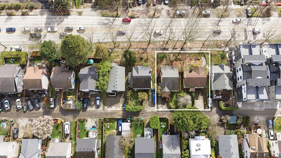 828 NW Market St, Seattle, WA à vendre - Photo de l’immeuble – Image 3 sur 11