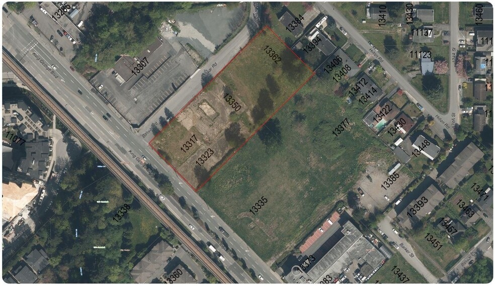 13317 King George Blvd, Surrey, BC à vendre - Photo de l’immeuble – Image 2 sur 2