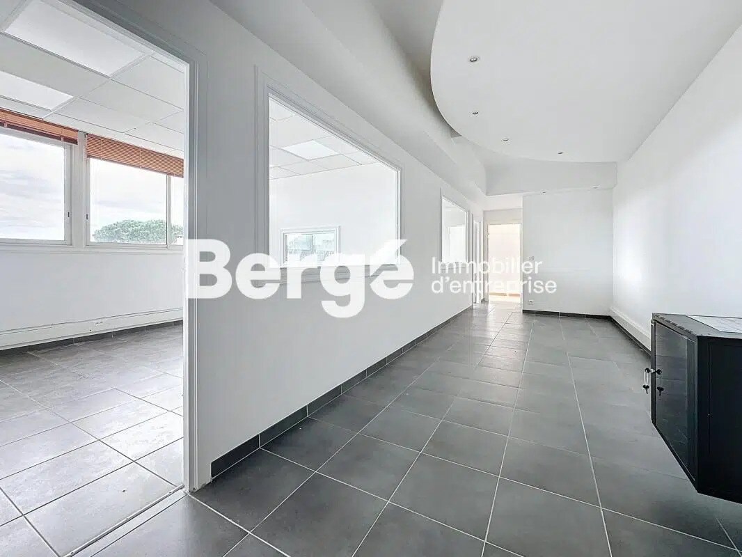 Bureau dans Biot à louer Photo intérieure– Image 1 sur 7