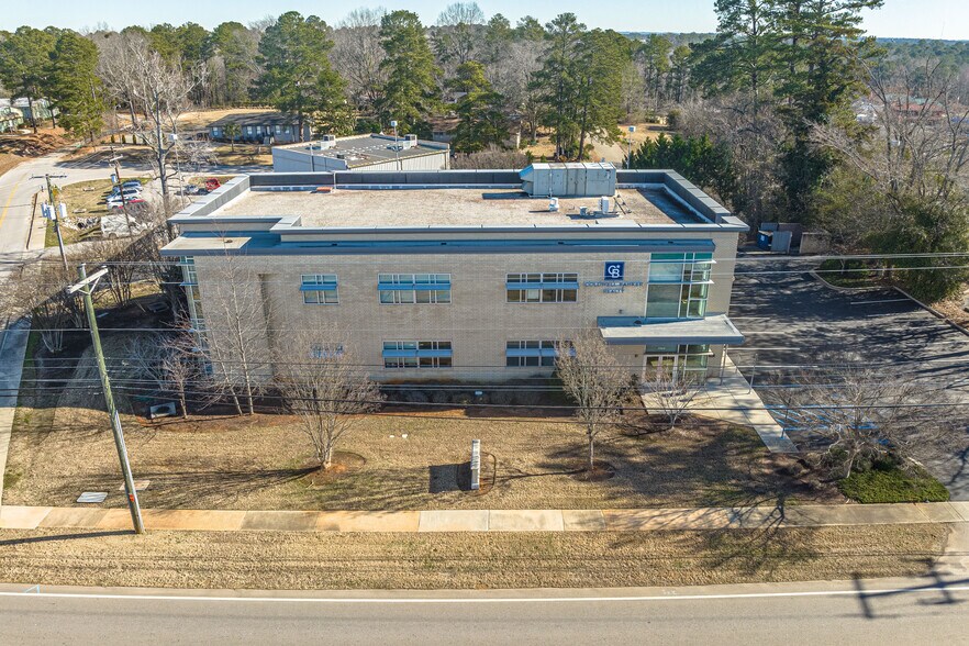 7464 Woodrow St, Irmo, SC à vendre - Photo de l’immeuble – Image 2 sur 4