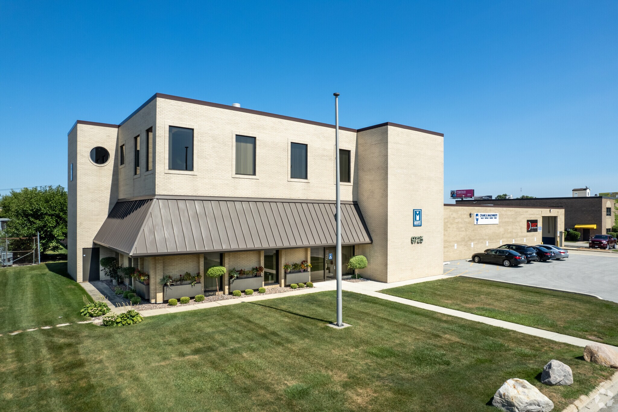 9725 Industrial Dr, Bridgeview, IL à louer Photo principale– Image 1 sur 6