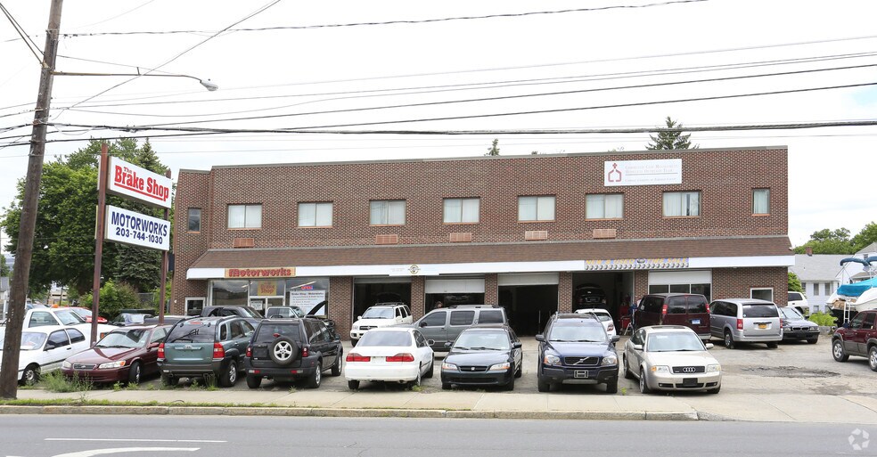 233 White St, Danbury, CT à louer - Photo de l’immeuble – Image 2 sur 10