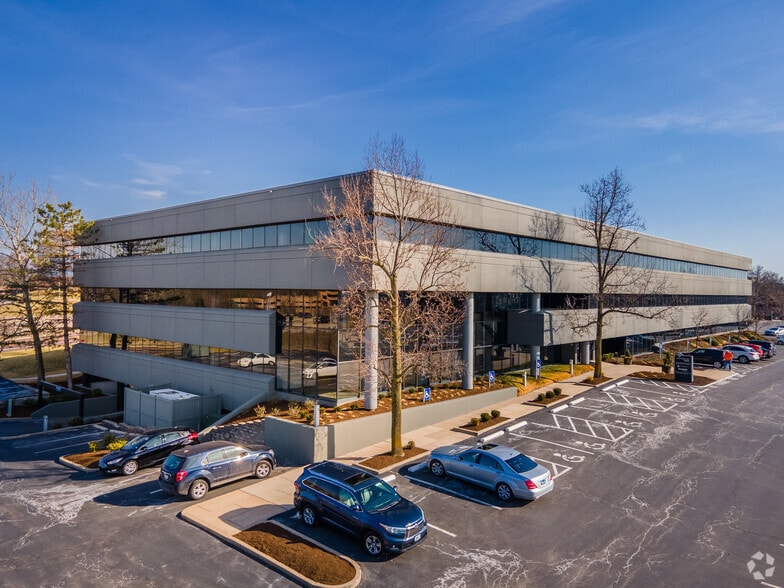 Corporate Hill Office Campus portefeuille de 3 biens à vendre sur LoopNet.fr - Photo de l’immeuble – Image 1 sur 3