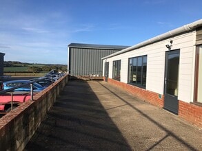 The Long Barn, Norton Farm, Selborne Rd, Alton à louer Photo de l’immeuble– Image 1 sur 3