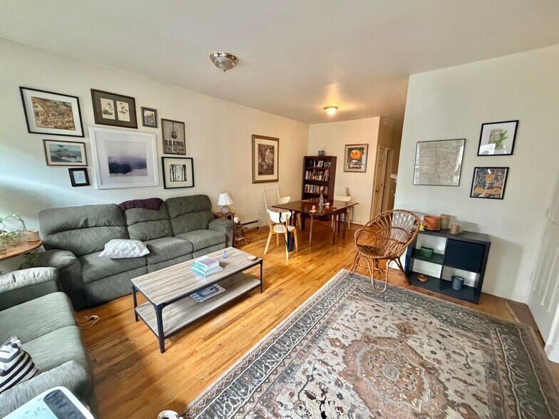 498 Classon Ave, Brooklyn, NY à vendre - Photo intérieure – Image 3 sur 31