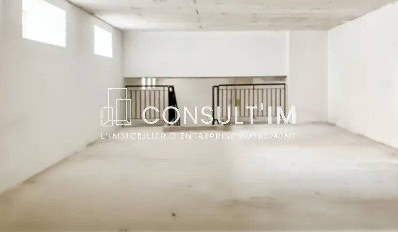 Bureau dans Suresnes à louer - Photo de l’immeuble – Image 1 sur 7