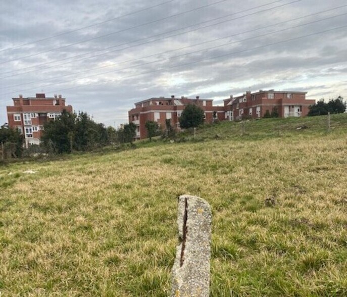 Calle Entrellatas, Santa Cruz de Bezana, Cantabria à vendre - Photo principale – Image 3 sur 12
