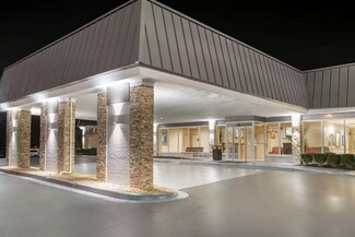Plus de détails pour 10 Rockridge Rd, Englewood, OH - Hôtellerie à vendre