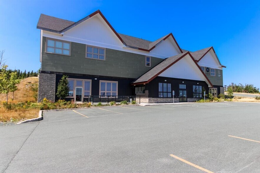 1108 Kenmount Rd, Paradise, NL à vendre - Photo de l’immeuble – Image 2 sur 8