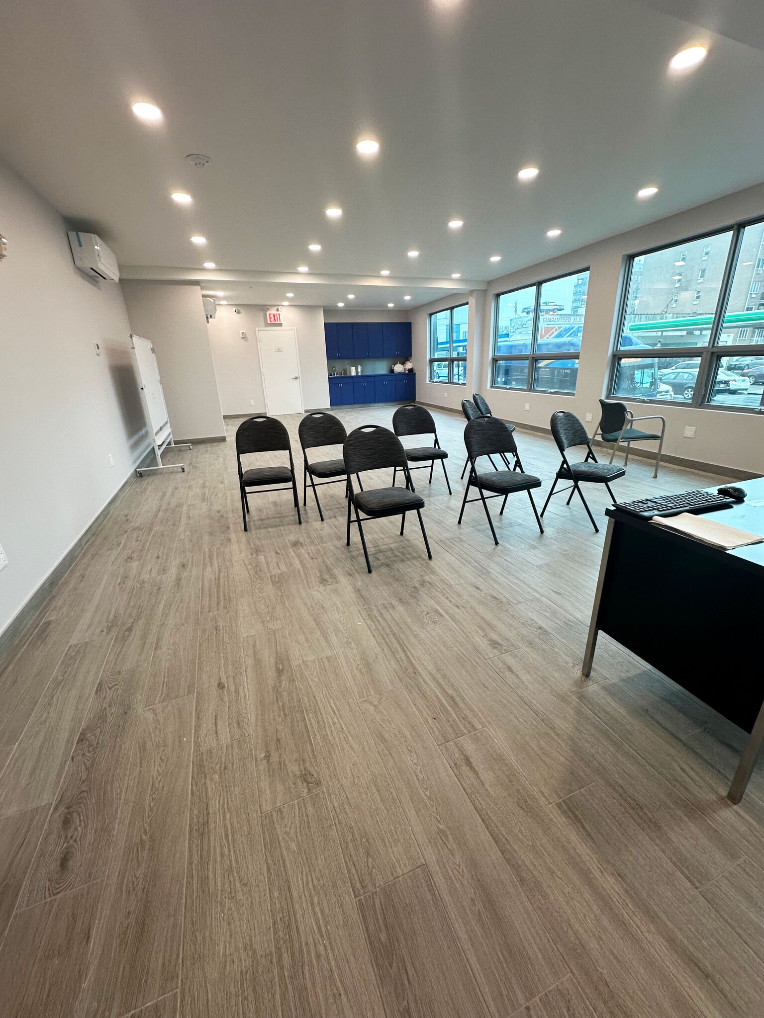 3044 Coney Island Ave, Brooklyn, NY à louer Photo intérieure– Image 1 sur 9