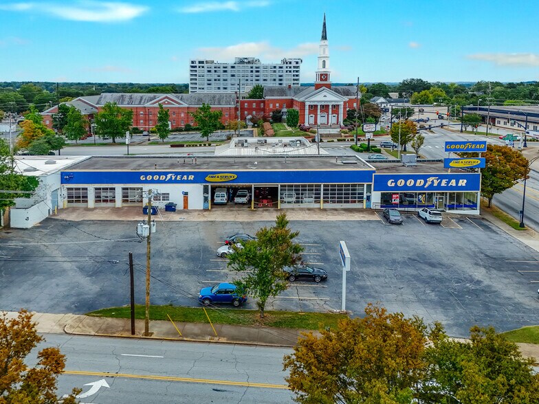 100 E Kennedy St, Spartanburg, SC à vendre - Photo de l’immeuble – Image 3 sur 6