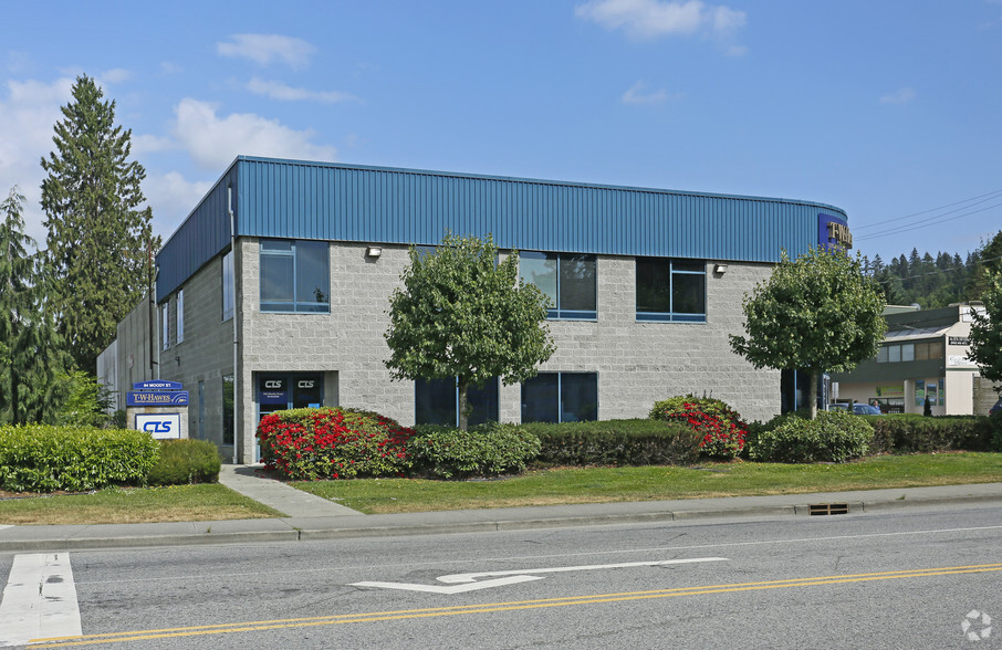 84 Moody St, Port Moody, BC à louer - Photo principale – Image 1 sur 10