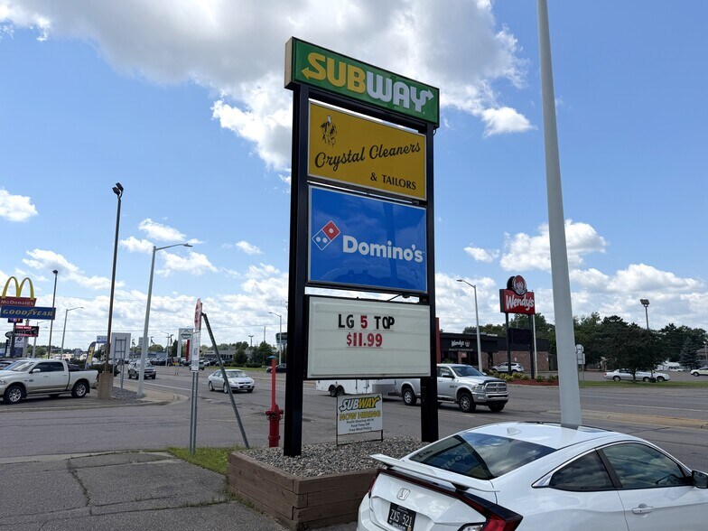 421 W Washington St, Brainerd, MN à louer - Photo de l’immeuble – Image 3 sur 4