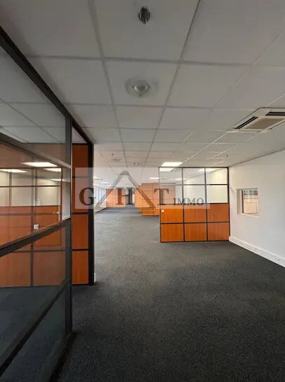 Industriel/Logistique dans Les Ulis à louer - Photo intérieure – Image 2 sur 2