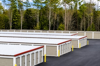Plus de détails pour 682 John Stark Hwy, Newport, NH - Spécialisé à vendre