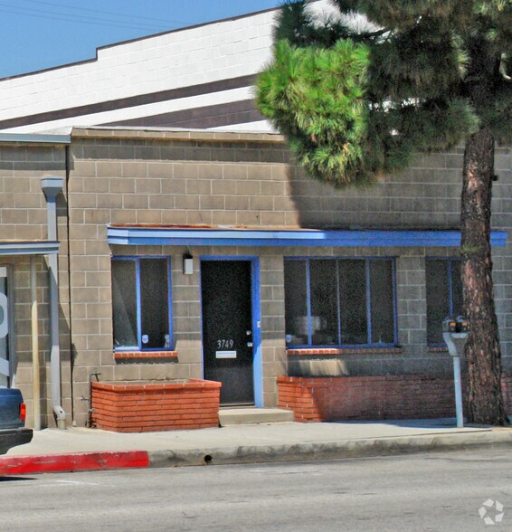 3749 Robertson Blvd, Culver City, CA à vendre - Photo de l’immeuble – Image 1 sur 1