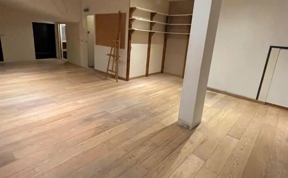 Local commercial dans Paris à louer - Photo de l’immeuble – Image 3 sur 5