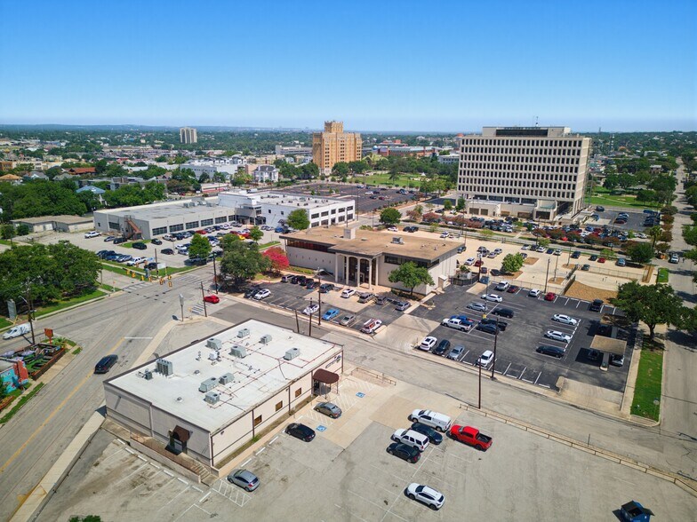 816-818 Lexington Ave, San Antonio, TX à vendre - Photo de l’immeuble – Image 2 sur 15