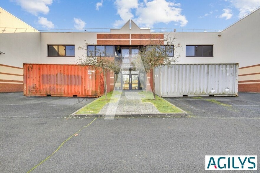 65 Avenue Du General De Gaulle, Champs-sur-Marne à louer - Photo de l’immeuble – Image 3 sur 10