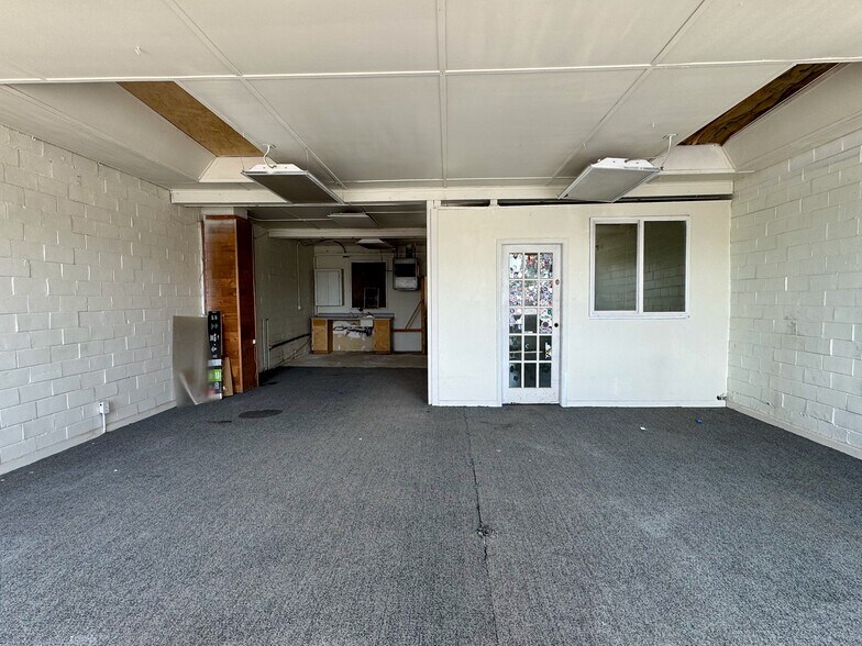 253 E Main St, Klamath Falls, OR à vendre - Photo intérieure – Image 3 sur 24