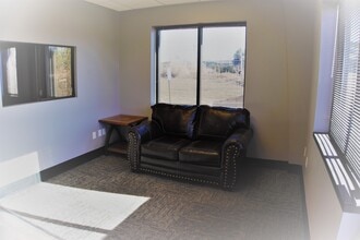 12299 N Mead Way, Littleton, CO à louer Photo intérieure– Image 1 sur 13