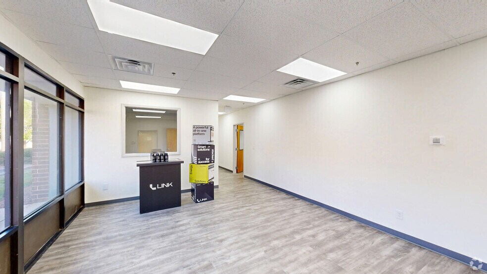 4101 Revolution Park Dr, Charlotte, NC à louer - Numérisation 3D Matterport – Image 2 sur 8