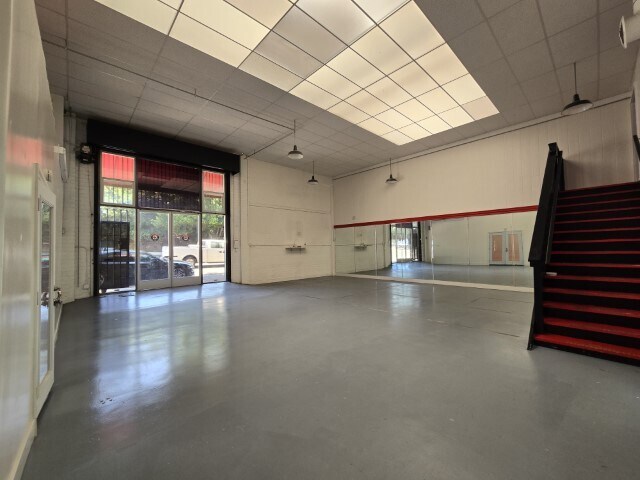 1844 Cypress Ave, Los Angeles, CA à louer - Photo intérieure – Image 2 sur 6
